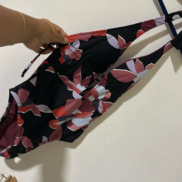 Bad 3 Swimsuit - Picture 1 of 6